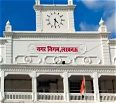 अतिक्रमण विरोधी अभियान के दौरान जानलेवा हमला, दरोगा का गला दबाने व मारपीट करने का प्रयास
